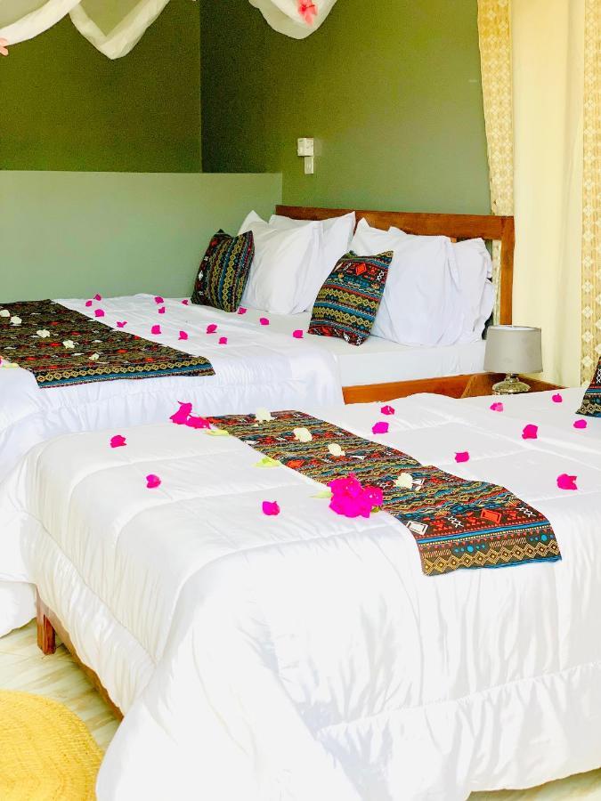Bed and breakfast Uroa Getaway Extérieur photo