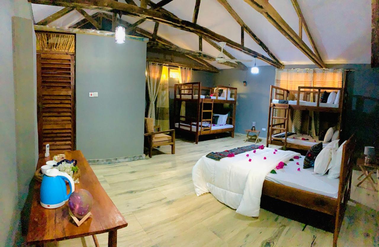 Bed and breakfast Uroa Getaway Extérieur photo