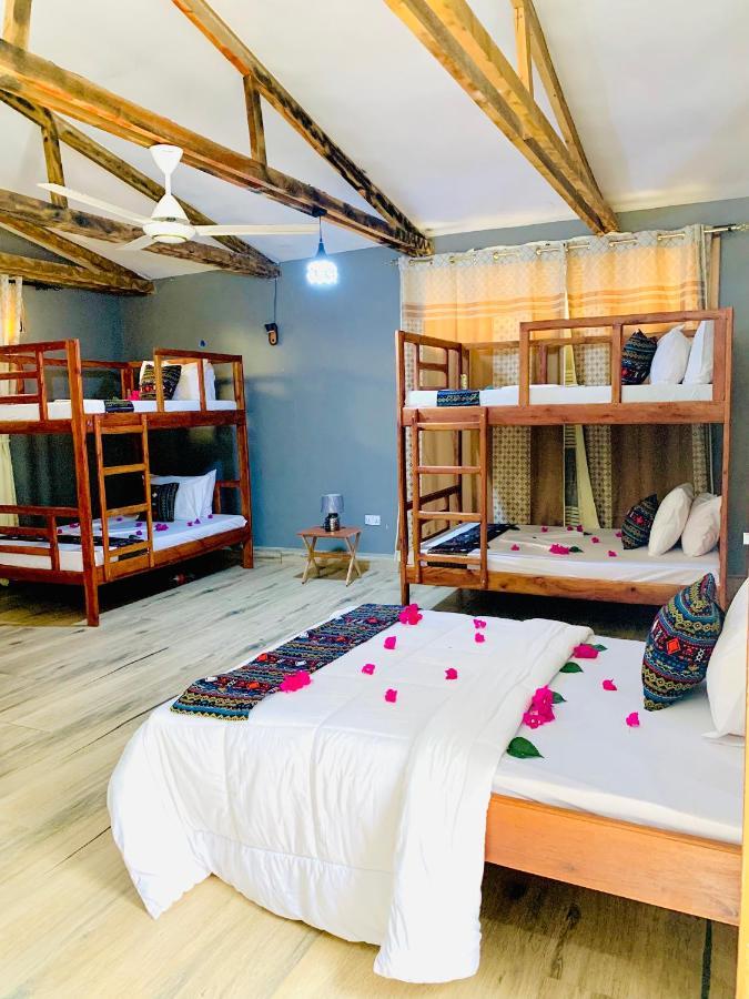 Bed and breakfast Uroa Getaway Extérieur photo