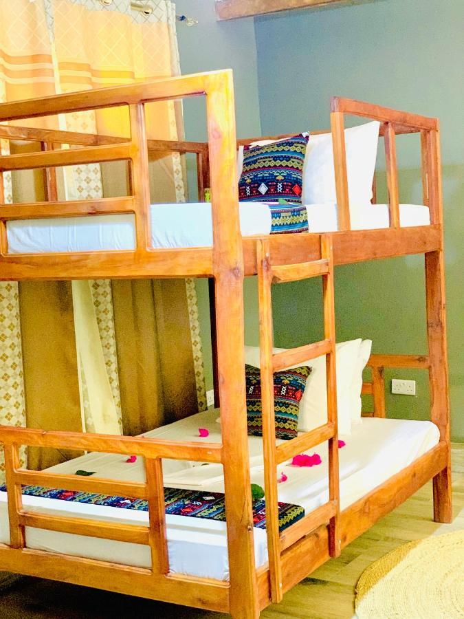 Bed and breakfast Uroa Getaway Extérieur photo